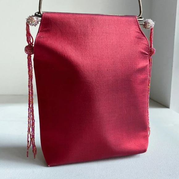 Vintage Red Silk Floral Motif  Beaded Unique Top Handle Bag - Picture 5 of 10